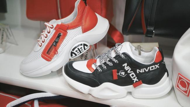 Весенние тренды одежды и обуви