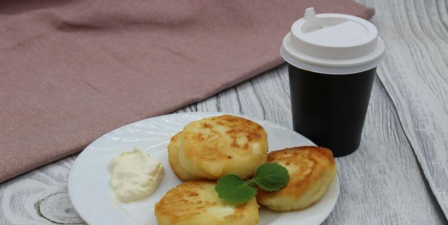 Комбо-завтрак в пекарне "Черный и белый"