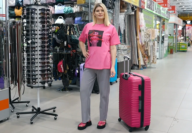 Собираетесь в отпуск?  В Красных Холмах вы найдете всё, что понадобится в жаркие летние дни!